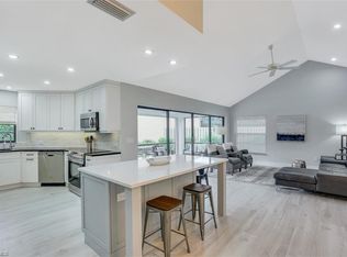 714 Reef Point Cir, Naples, FL 34108