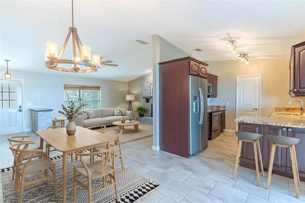 715 S Lakeside Ter, Eagle Lake, FL - View 4