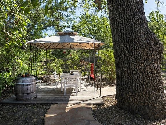 Cottage Backyard
