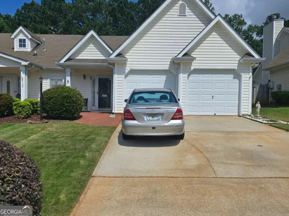 105 Courtyard Ln, Newnan, GA 30265