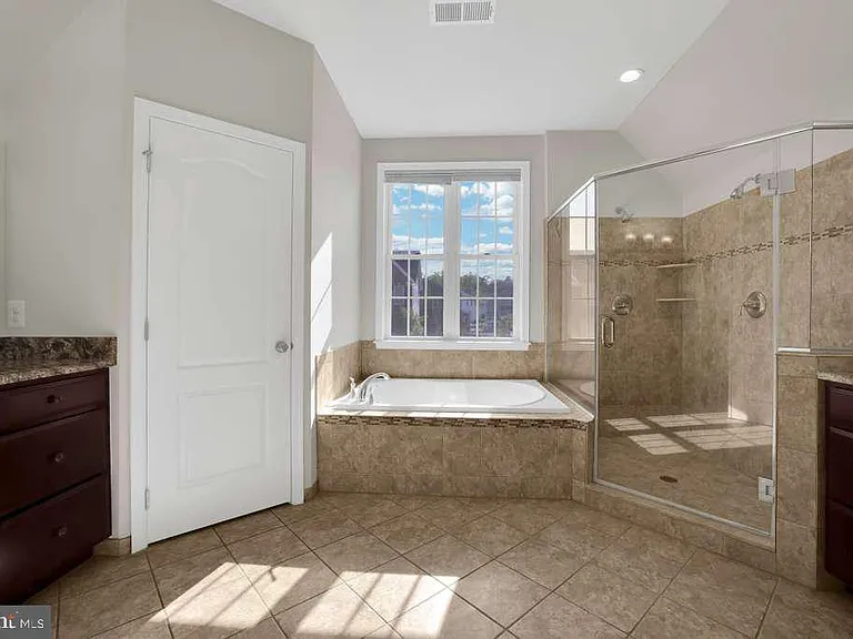 8227 Saint Francis Dr — Photo 10