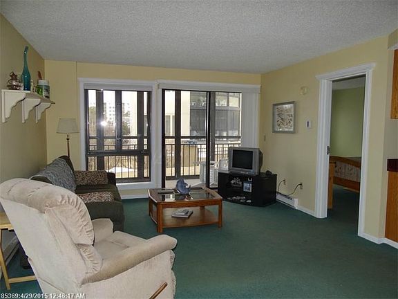 5th image of 205 E Grand Ave APT 1A