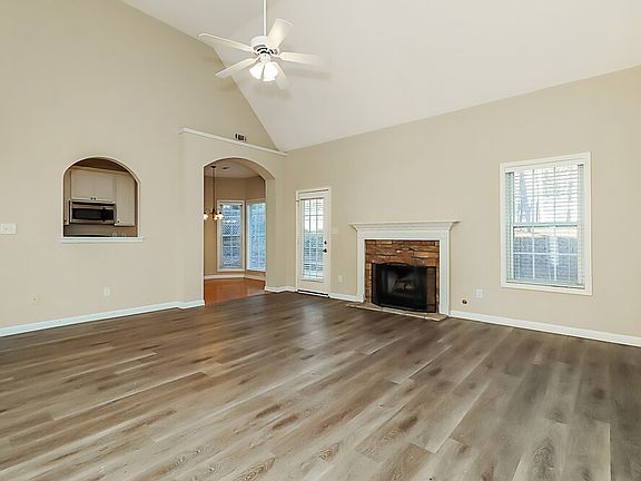 5th image of 212 Freeman Forest Dr