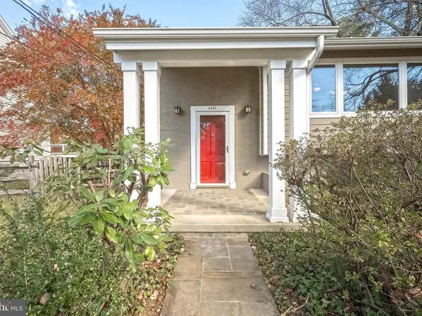 2455 Flint Hill Rd, Vienna, VA 22181