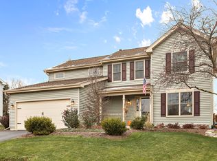 2821 Randall Ridge Dr, Elgin, IL 60124