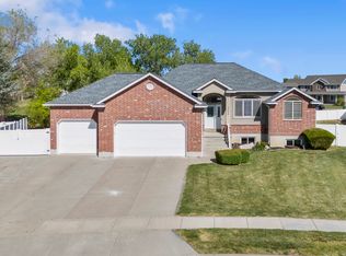 3648 Troon Dr, Syracuse, UT 84075