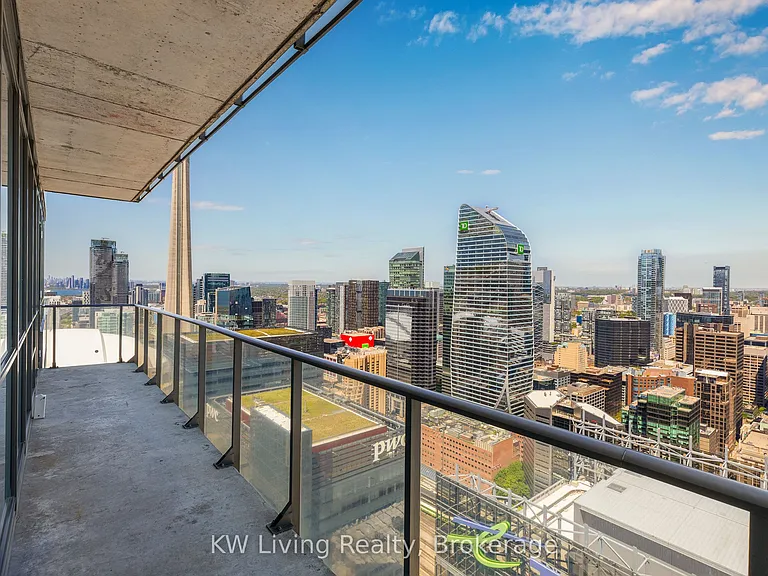 65 Bremner Blvd #5102 — Photo 16