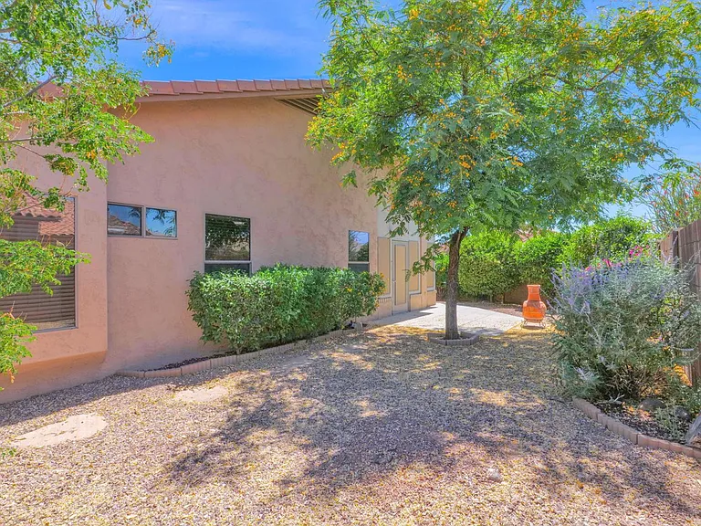 18166 W Camino Real Dr — Photo 28