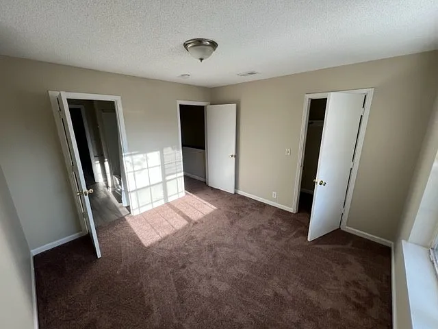 622 Castlegate Dr — Photo 11