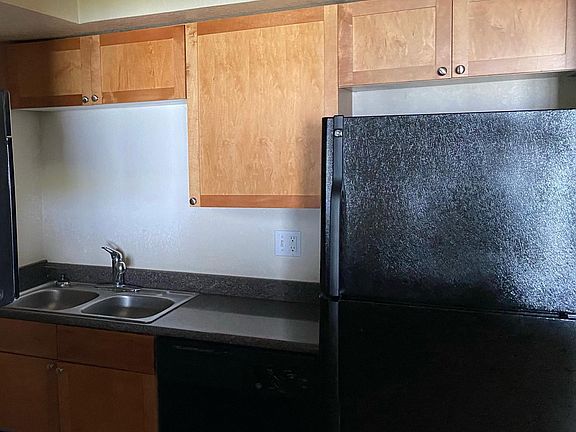 5th image of 287 Lewfield Cir