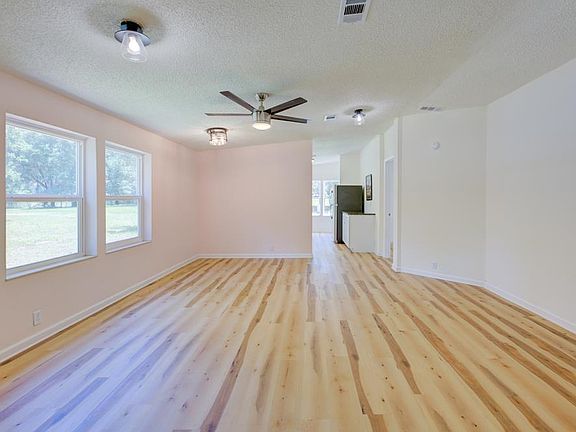 5th image of 4021 Samantha Ct