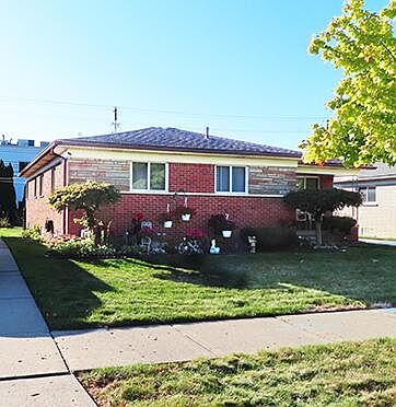 1st image of 23151 Beverly St