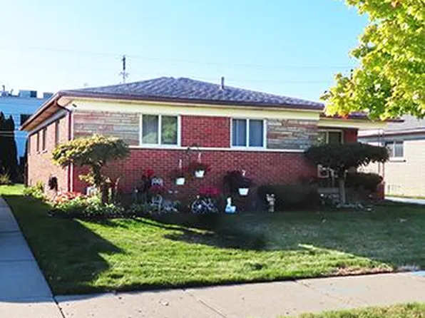 23151 Beverly St, Oak Park, MI 48237