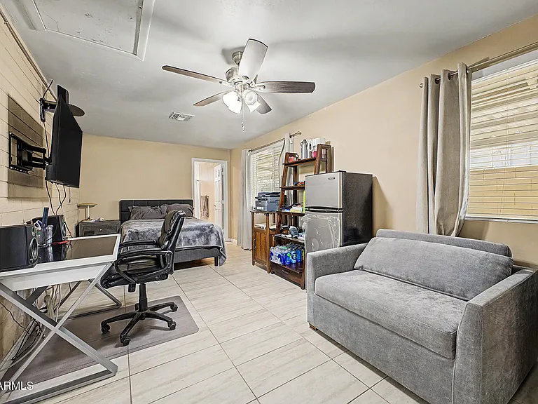 515 E Vista Del Cerro Dr — Photo 23