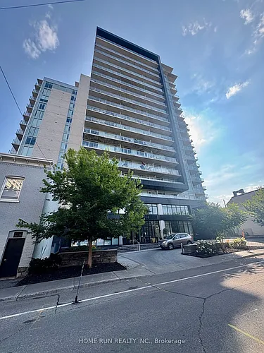 255 Bay St Photo 1