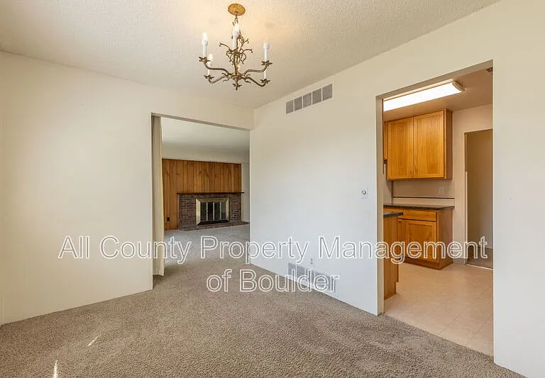600 Manhattan Dr #5B — Photo 5