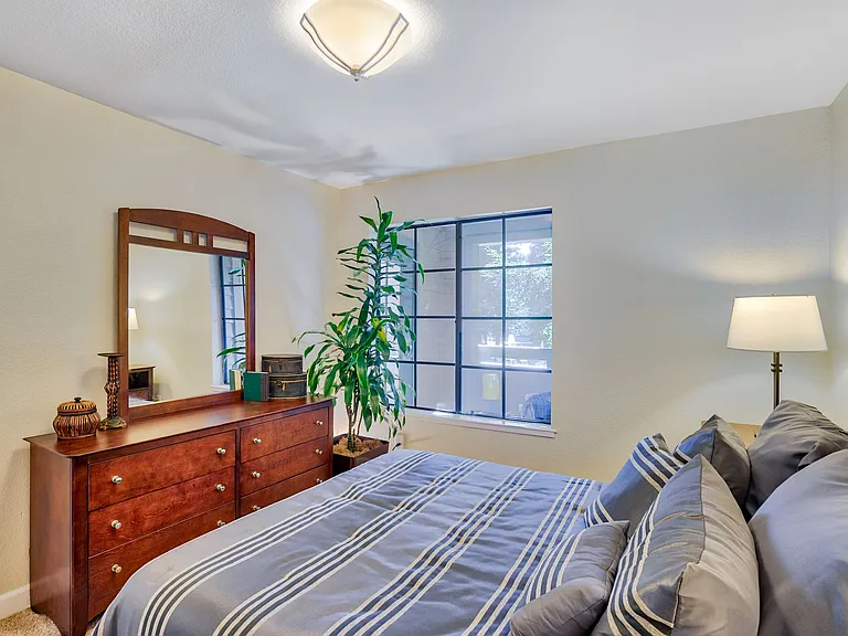 Shadow Creek Apartments — Photo 10