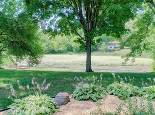 1335 Garland Ln N, Plymouth, MN 55447