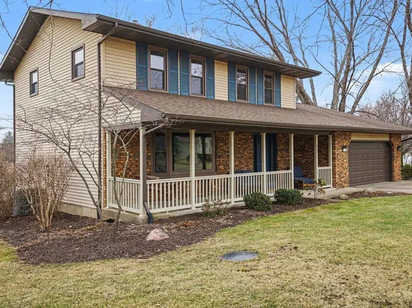 2902 Faunn St, Winona Lake, IN 46590