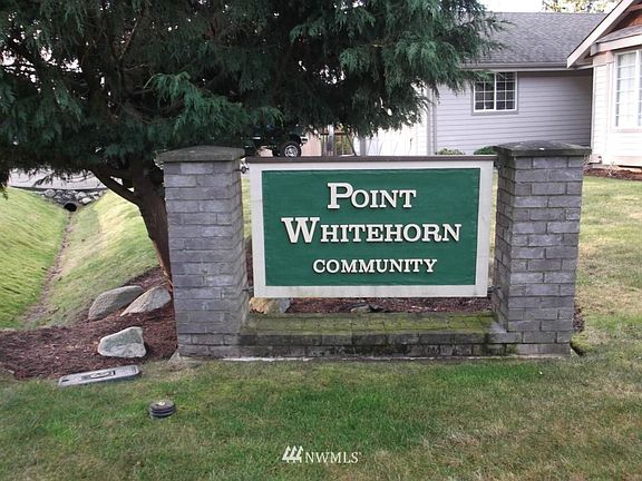 4th image of 35 Whitehorn Way