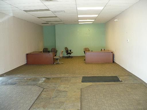 2nd image of 215 S Larkin Ave