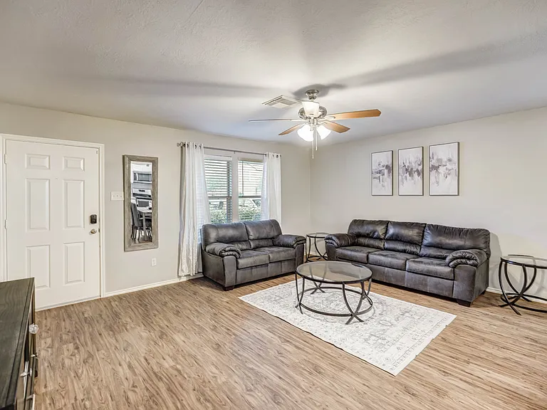 1442 Grand Prince Ln — Photo 26