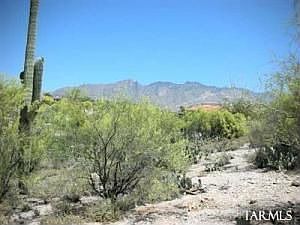 1st image of 4852 N Avenida De Castilla