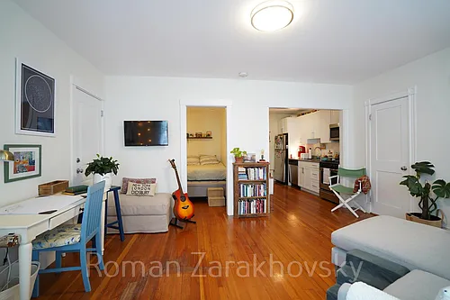 83 Harvard St Photo 1