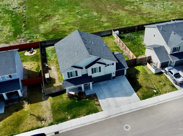 895 SW Miner St, Pine, ID 83647