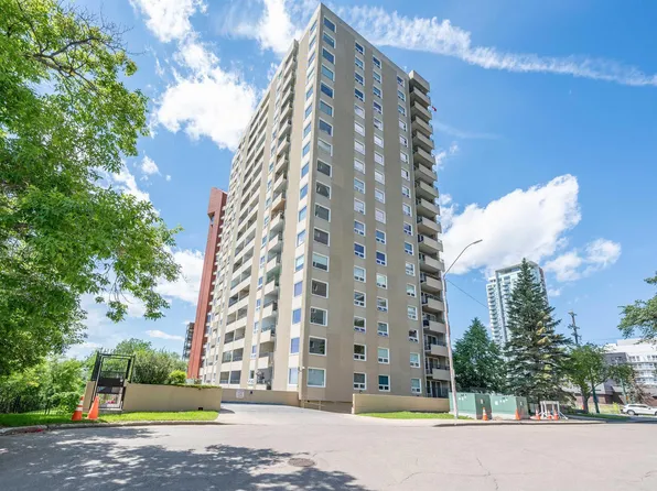 12303 Jasper Ave NW #204, Edmonton, AB T5N 3K7