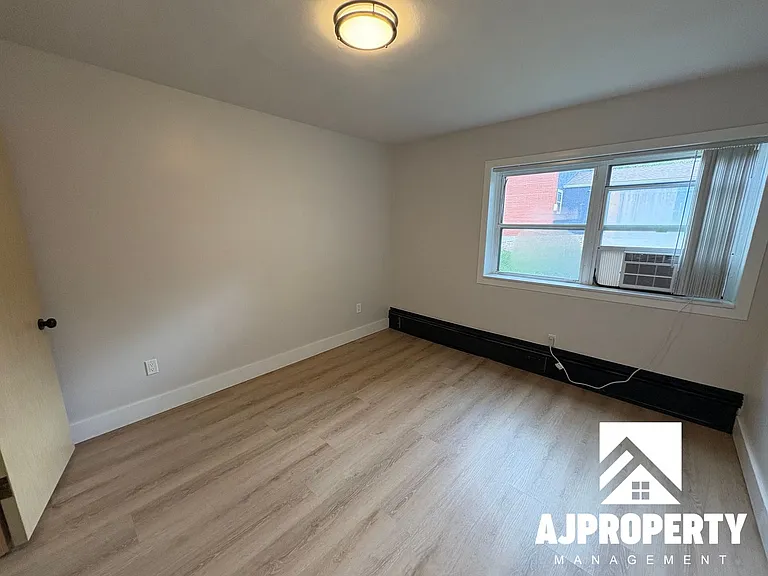 615 W 15th St #700-S — Photo 26