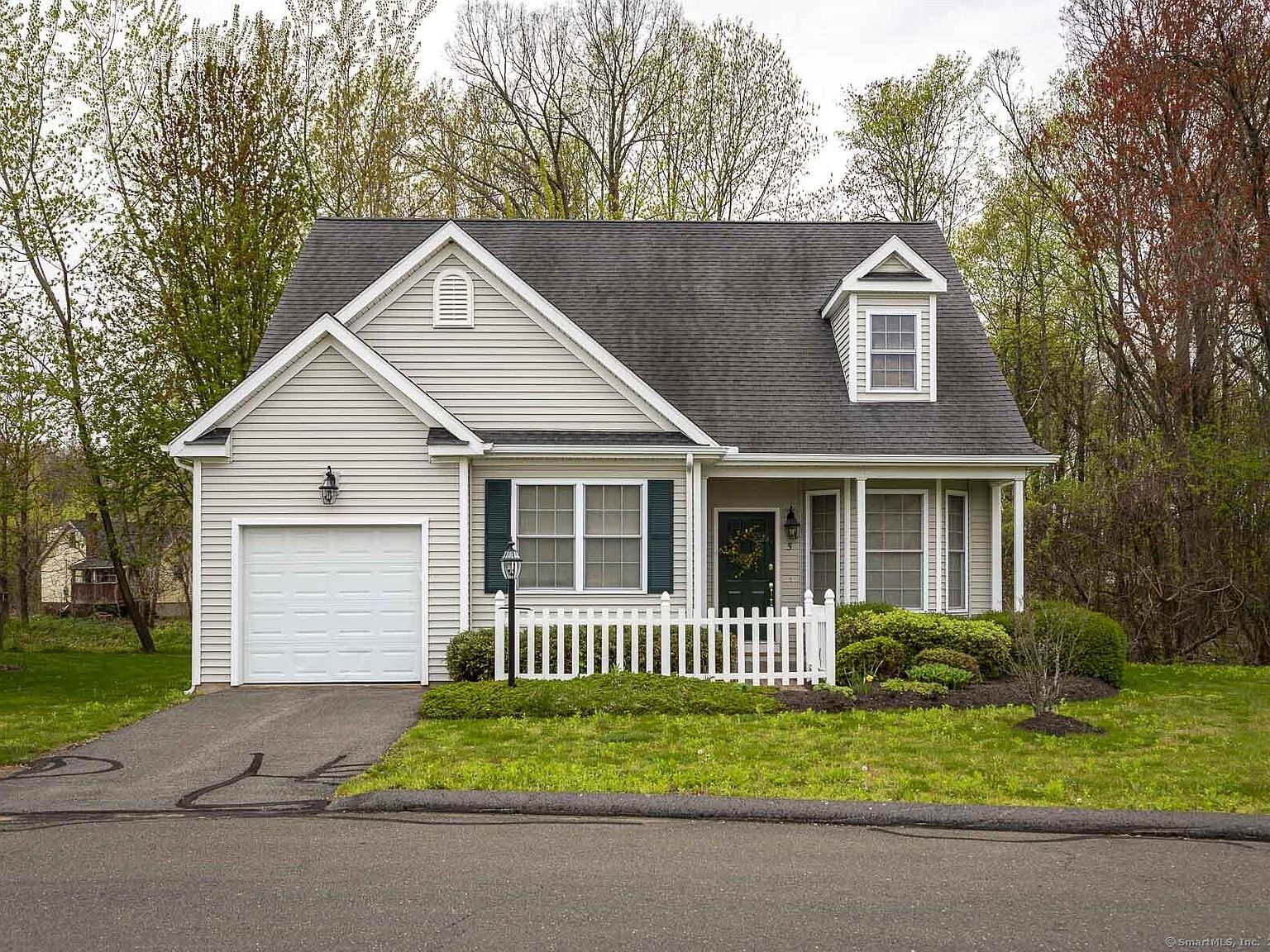 5 Strawberry Ln 5, East Hartford, CT 06118 | Zillow