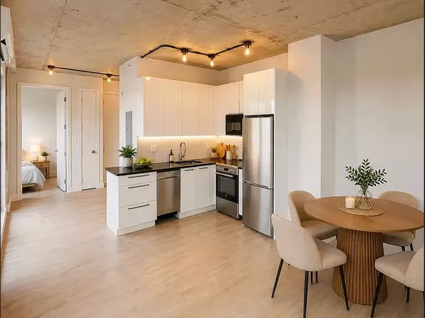 815 Flatbush Avenue image 1 of 8