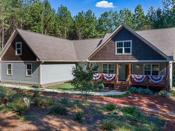 3rd image of 558 Fox Paw Leaf Ln