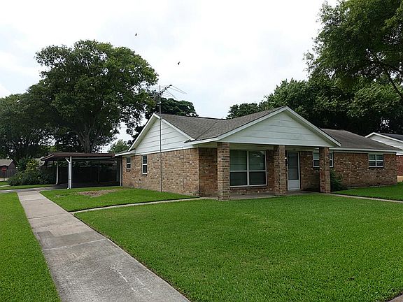 2nd image of 1101 Velma St