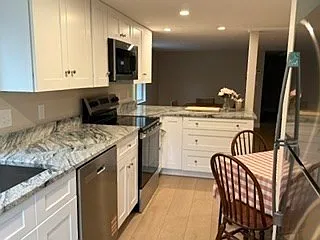 2 bed, 1.5 bath, 1200 sqft, $2,900 — Photo 3