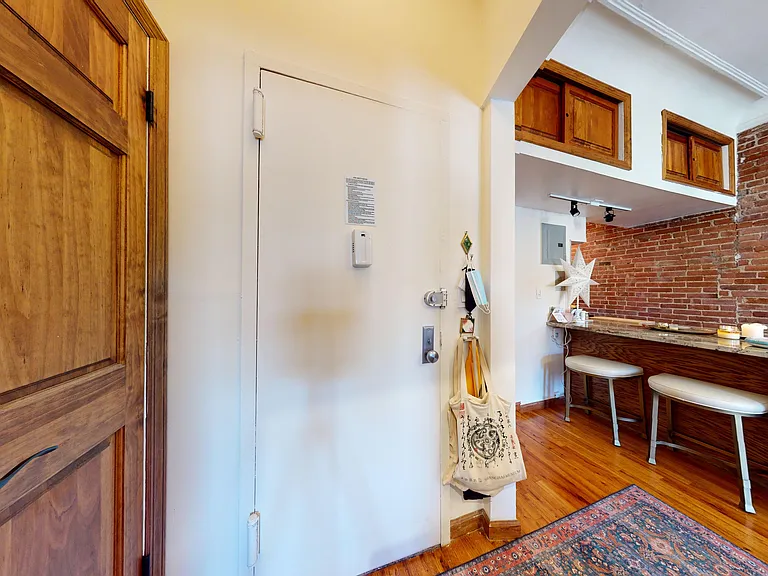 334 W 88th St #9 — Photo 10