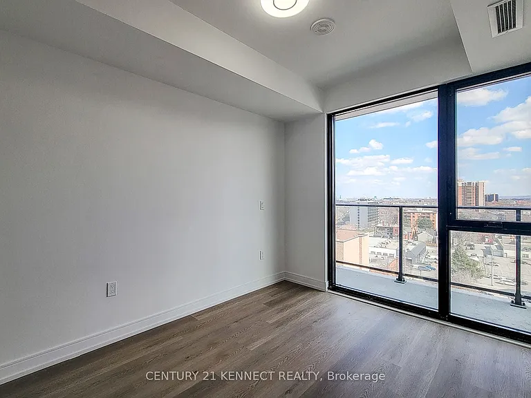 1 Jarvis St #1121 — Photo 33