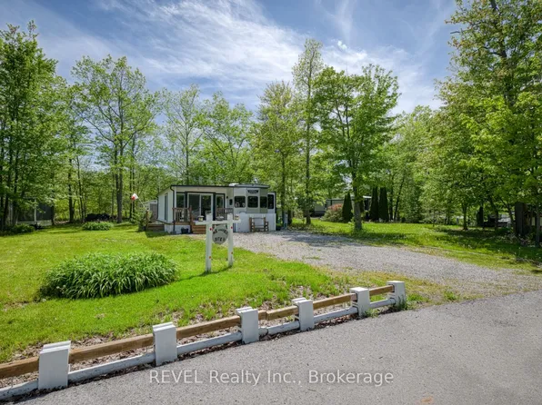 2325 Victoria Ave #11, Pelham, ON L0R 1Y0