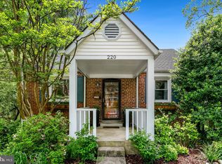 220 Grant Ave, Takoma Park, MD 20912