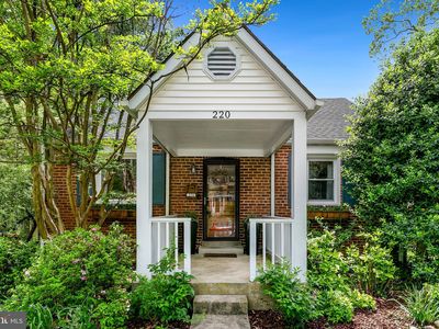 220 Grant Ave, Takoma Park, MD, 20912