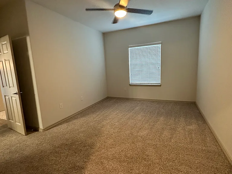 Bella Palazzo Luxury Apartment Community — Photo 42