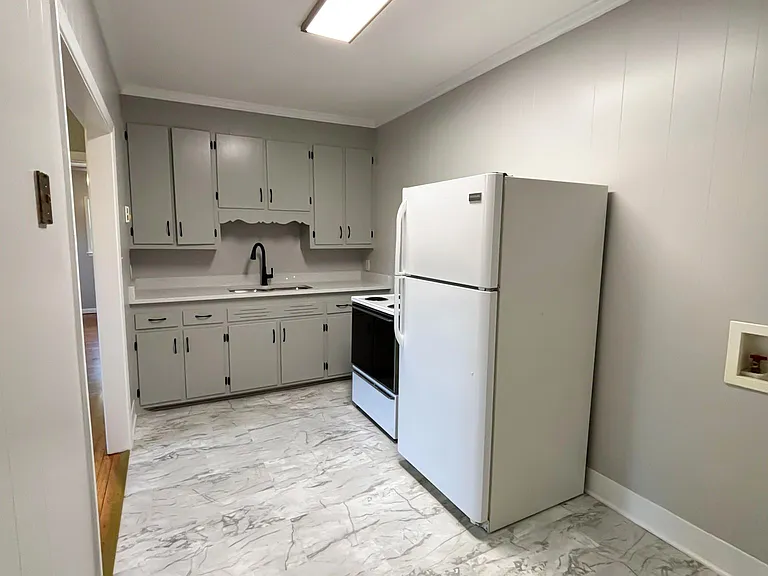 811 Springwood Ave #1 — Photo 7