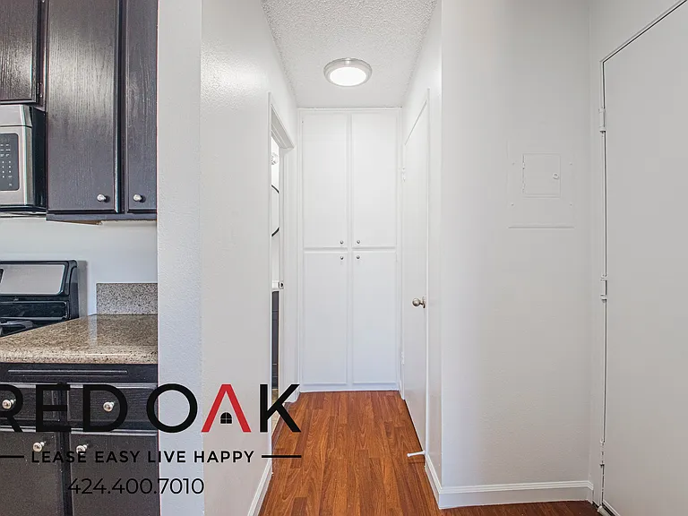 1522 N Formosa Ave — Photo 13