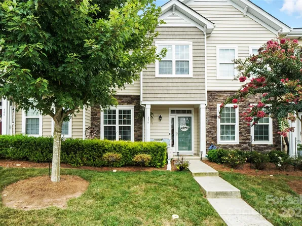 436 Spring Gardens Dr, Belmont, NC 28012