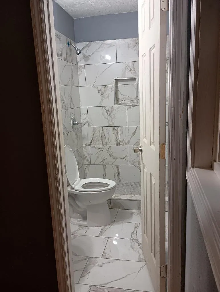650 N Washington Ave — Photo 2