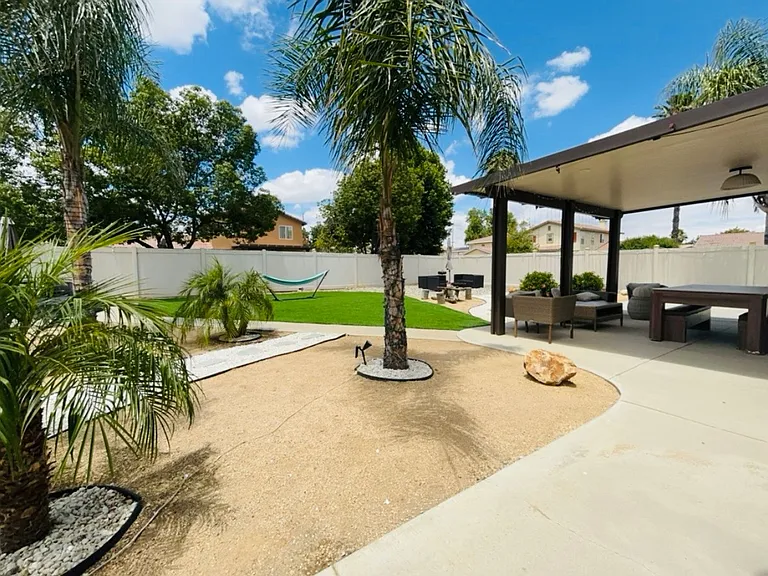 15425 Brasa Ln — Photo 12
