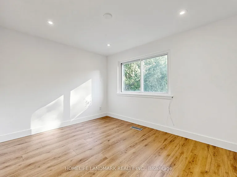 26 Fenside Dr — Photo 15