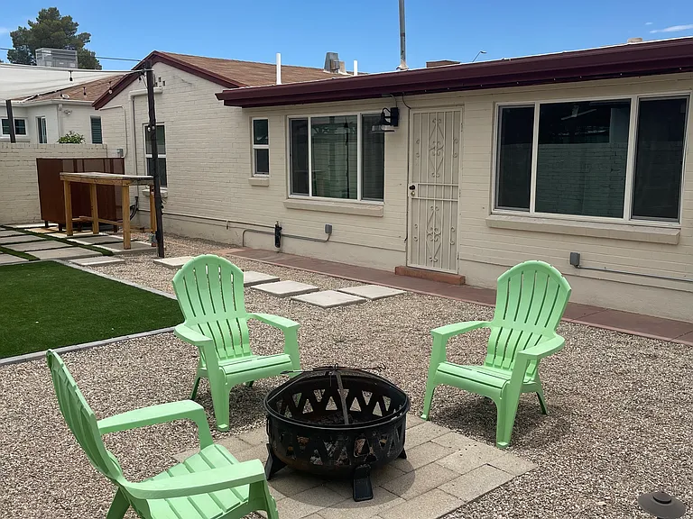 2040 N Campbell Ave — Photo 19