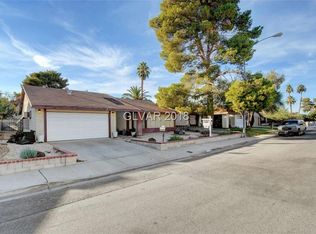 5221 Brentmead Dr, Las Vegas, NV 89120